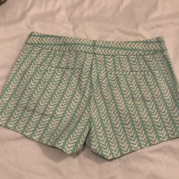 Chevron printed shorts  - Picture 4 of 4